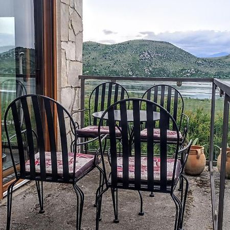 Holiday Home Haustor With Skadar Lake View Podgorica Exteriér fotografie